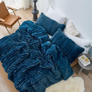 image:imageComa Inducer Chunky Bunny Freezin Waters Twin Oversized Comforter SetQueen